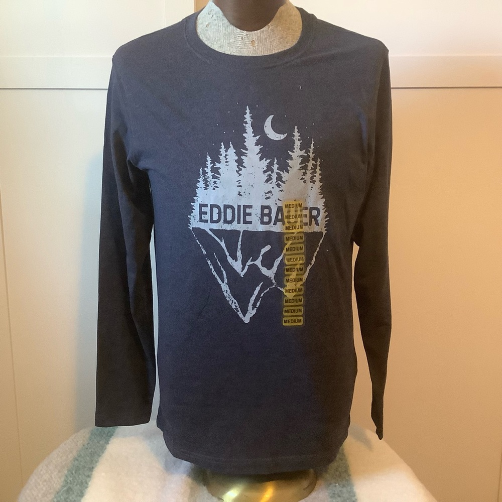 Eddie Bauer long sleeves graphic tee size Medium